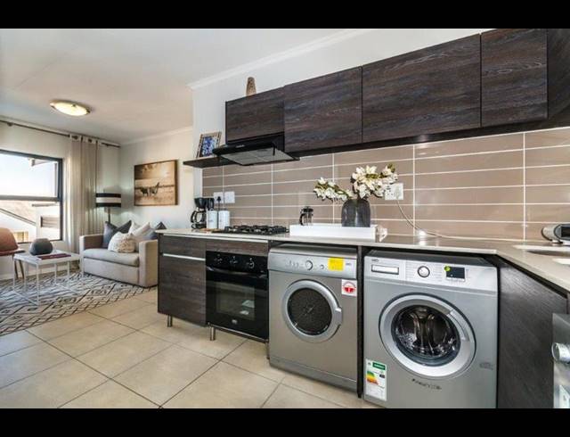 1 BEDROOM APARTMENT FOR SALE IN OLIVEDALE